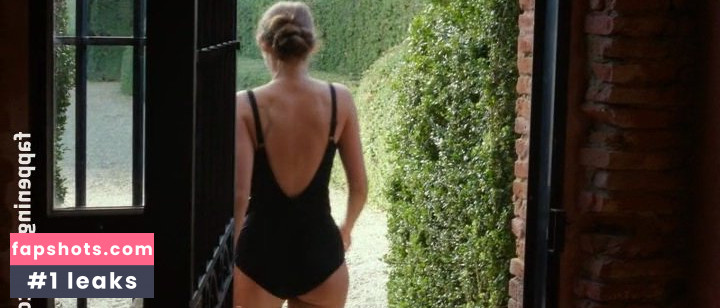 Louise Bourgoin gallery photo #66