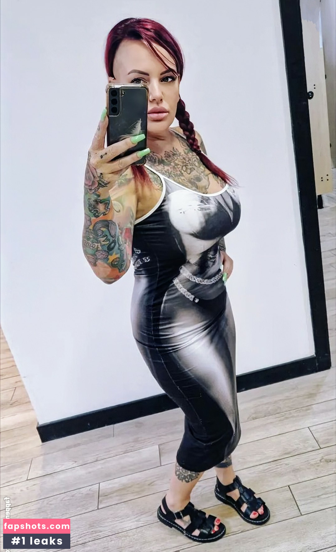 Louise Brereton Nahé úniky fotek pouze od fanoušků #4 - Fapshots