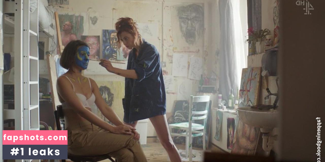 Louise Ford nude babe gallery