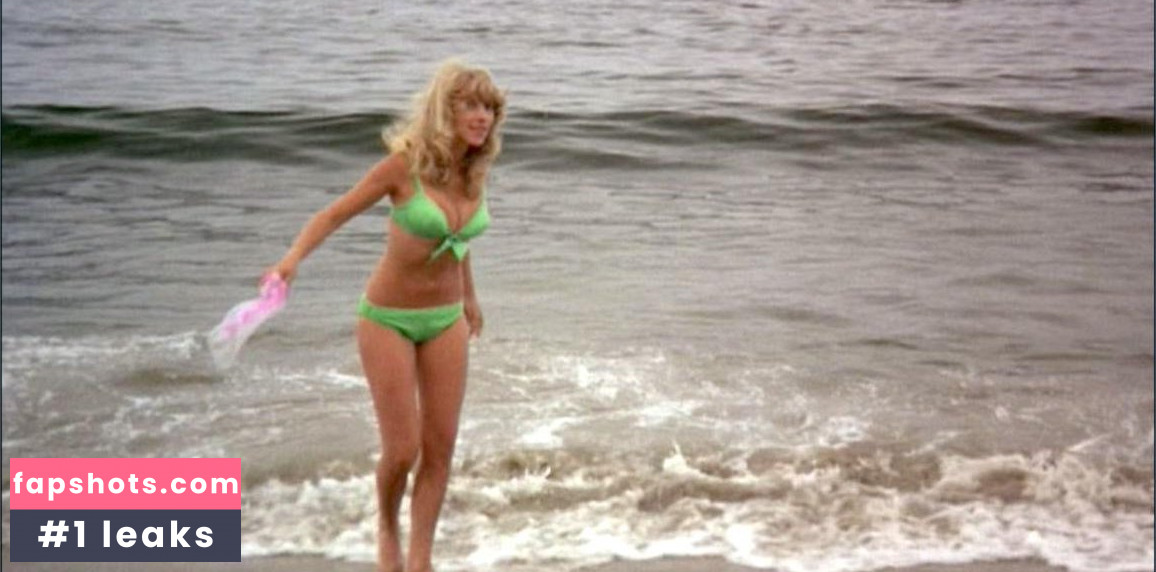 Louise Golding gallery photo #3