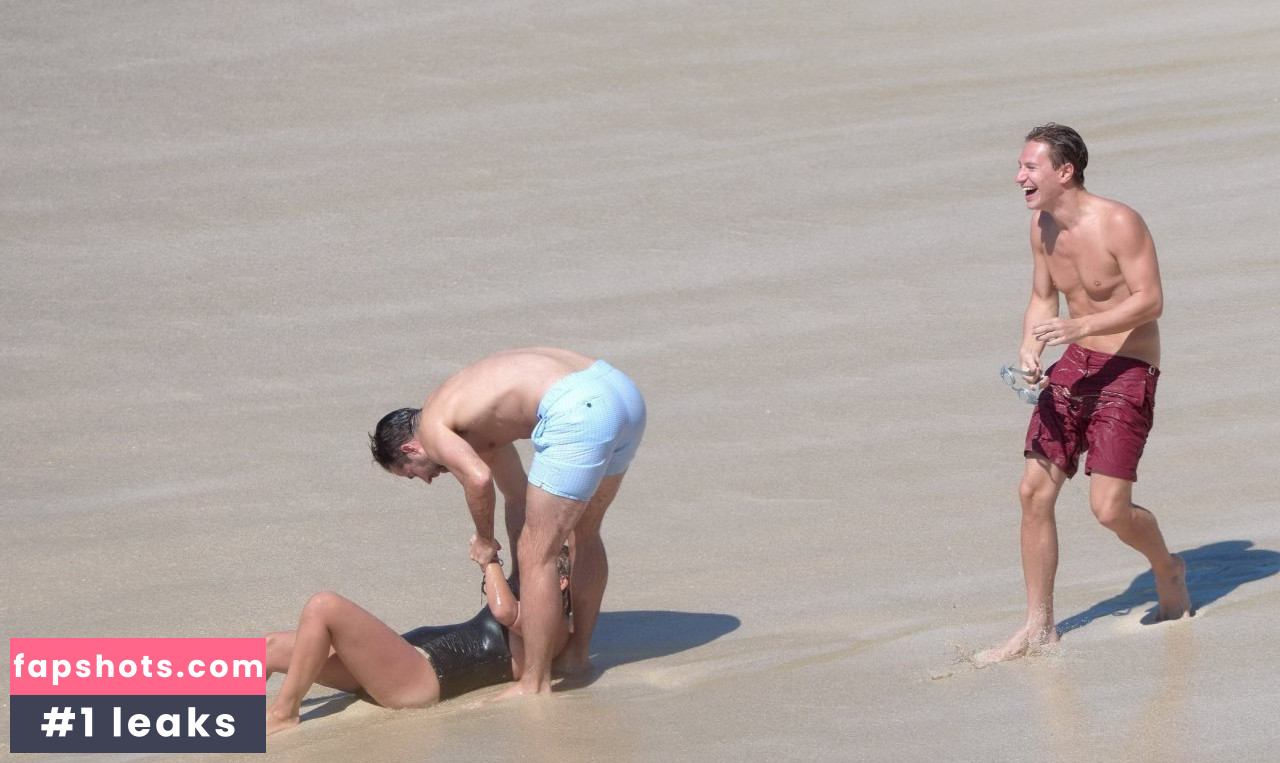 Louise Redknapp gallery photo #114