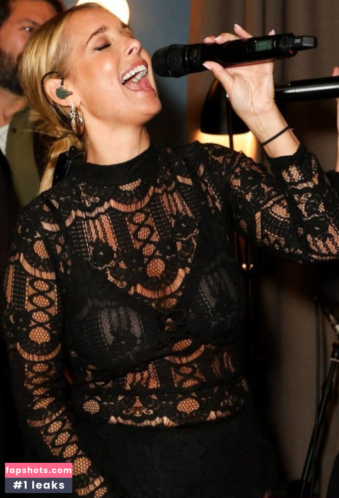 Louise Redknapp gallery photo #171