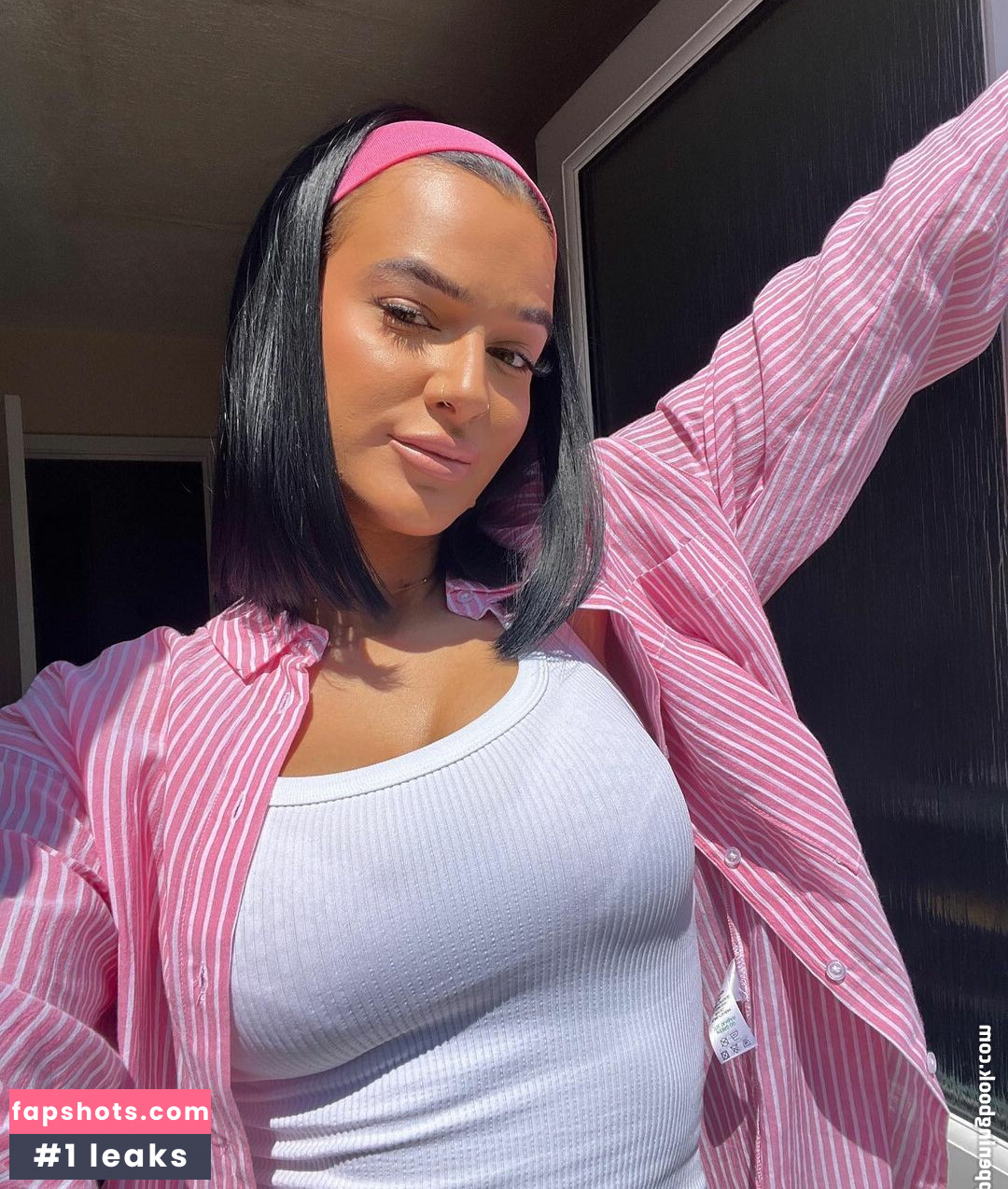 Louise Reid gallery photo #14