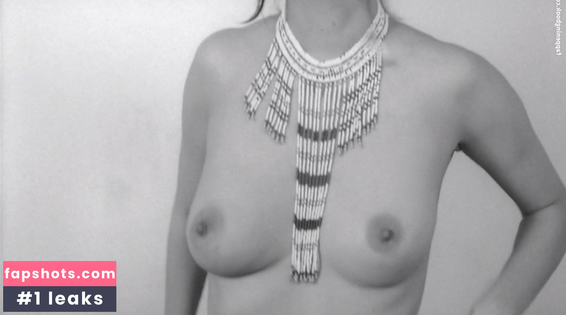 Louise White gallery photo #7