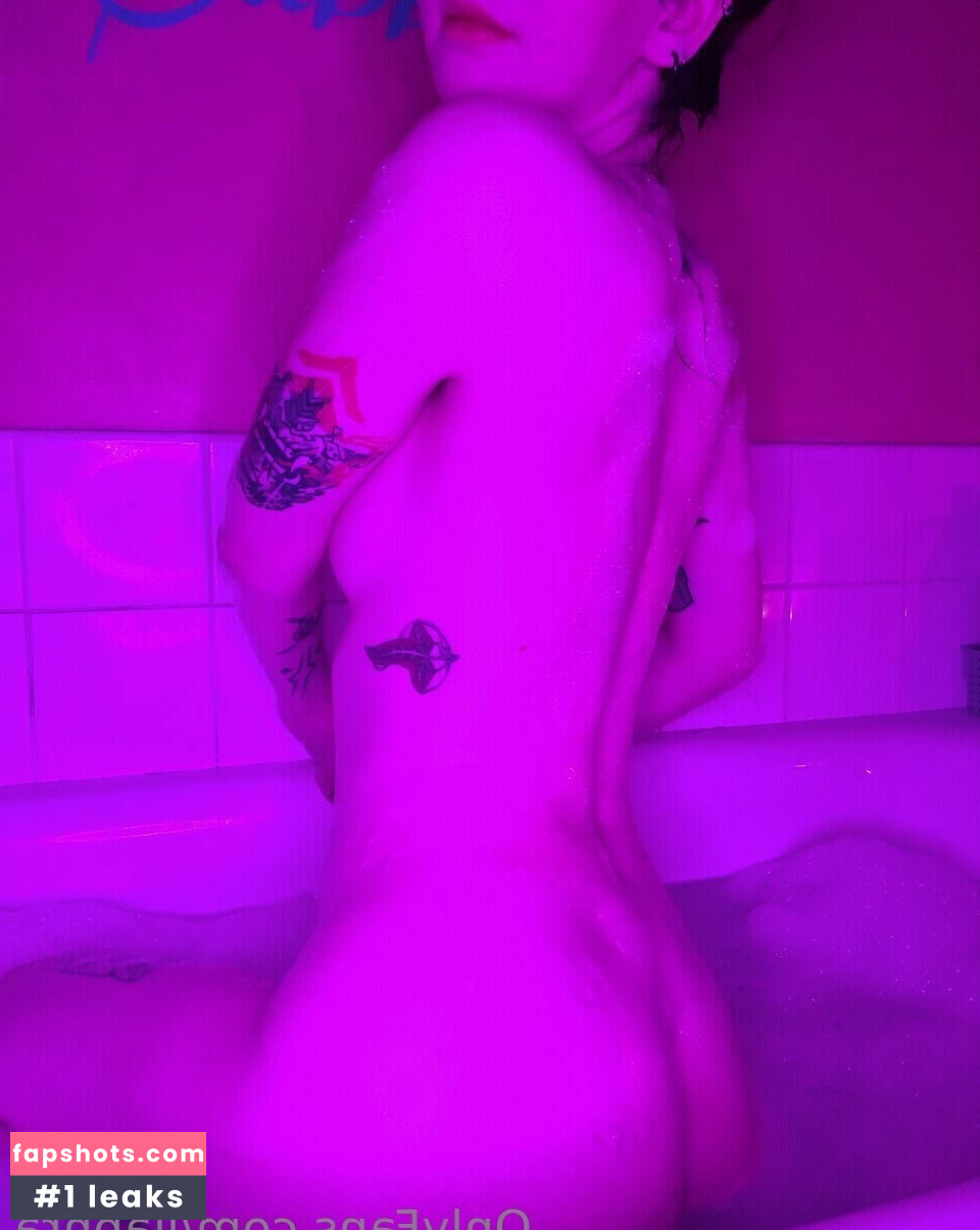 LouiseJulie gallery photo #43