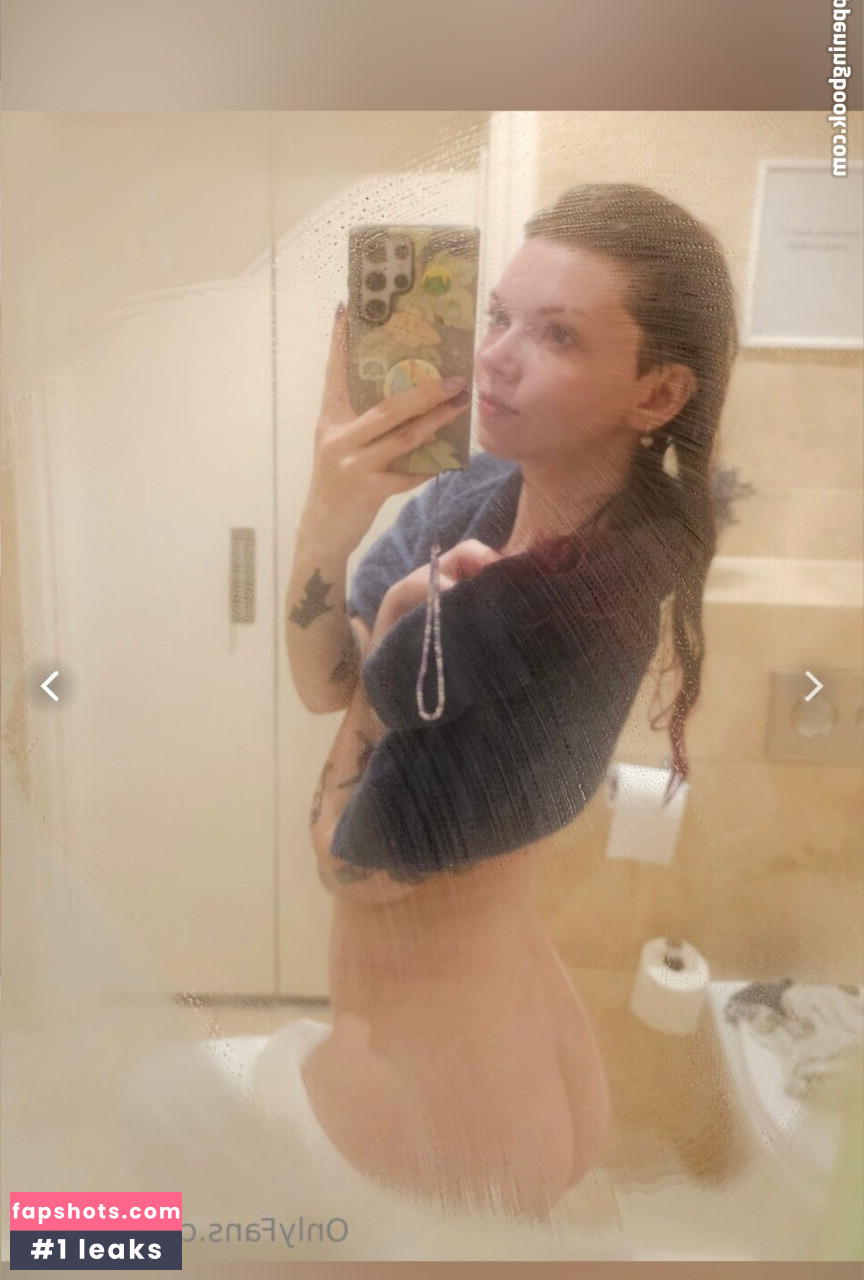 LouiseJulie gallery photo #8