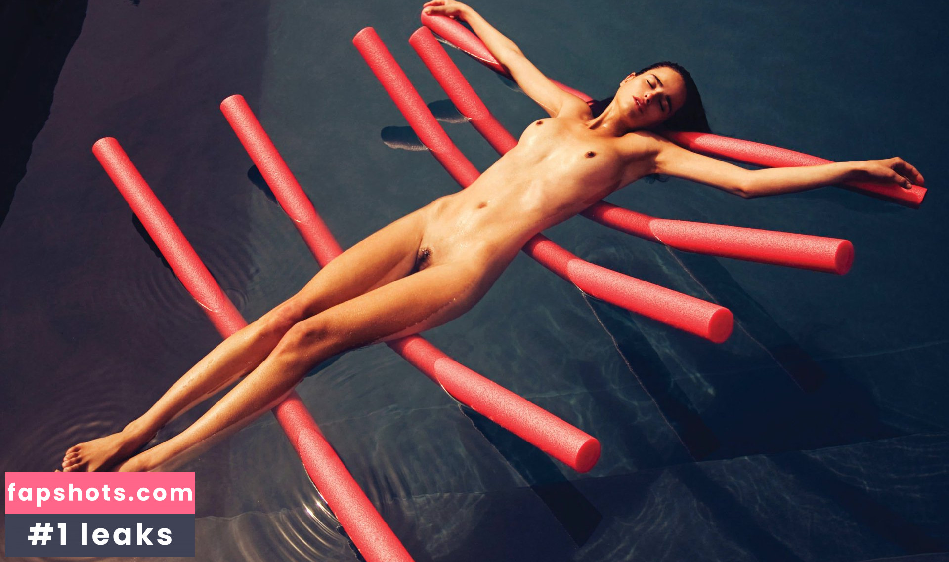 Loulou Robert Nude Leaks OnlyFans Photos #20 - LeakJerk