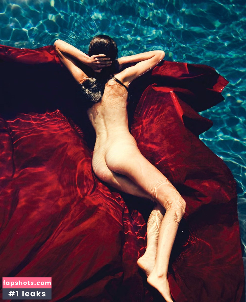 Loulou Robert Nude Leaks OnlyFans Photos #25 - LeakJerk