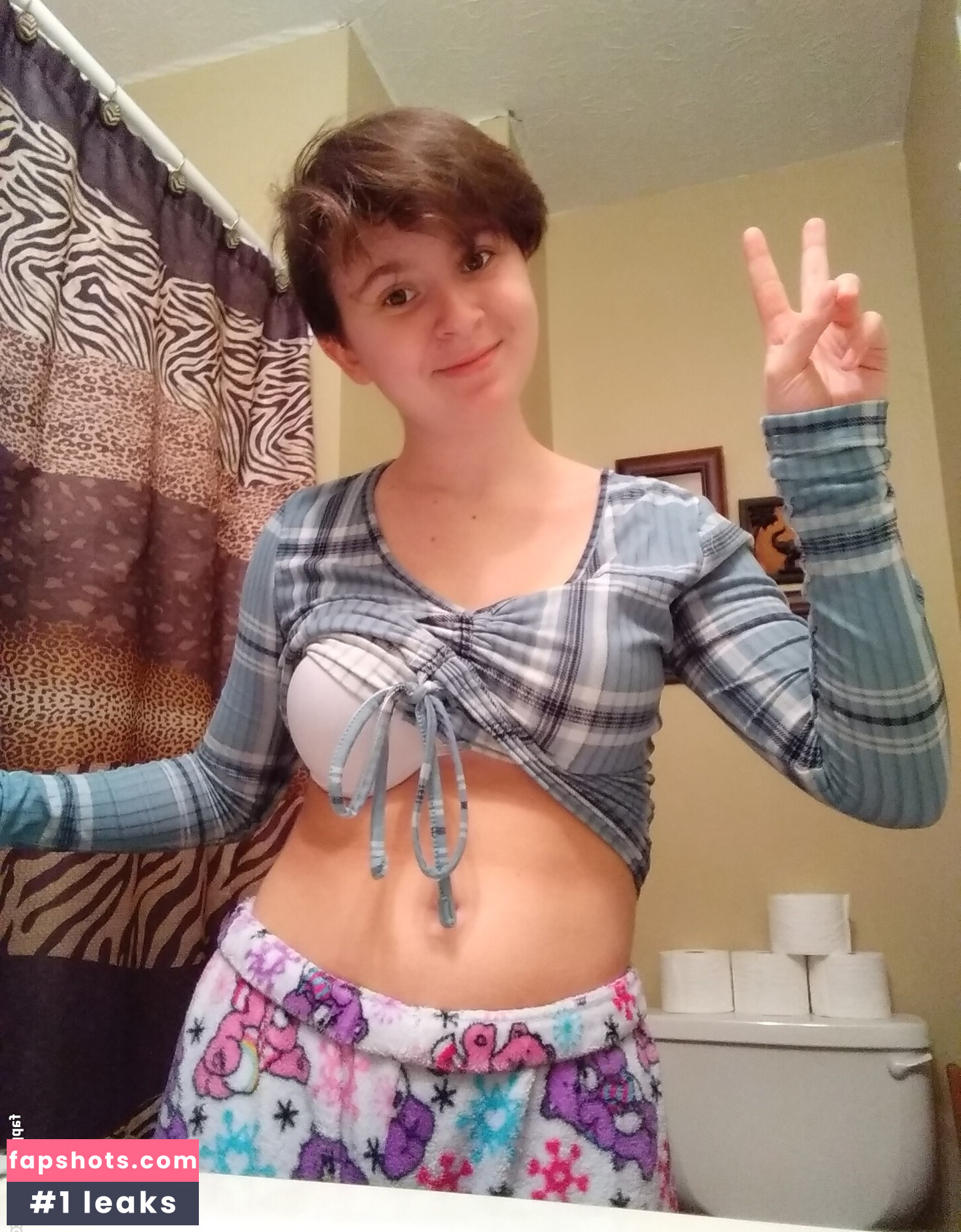 Lousyonie gallery photo #3