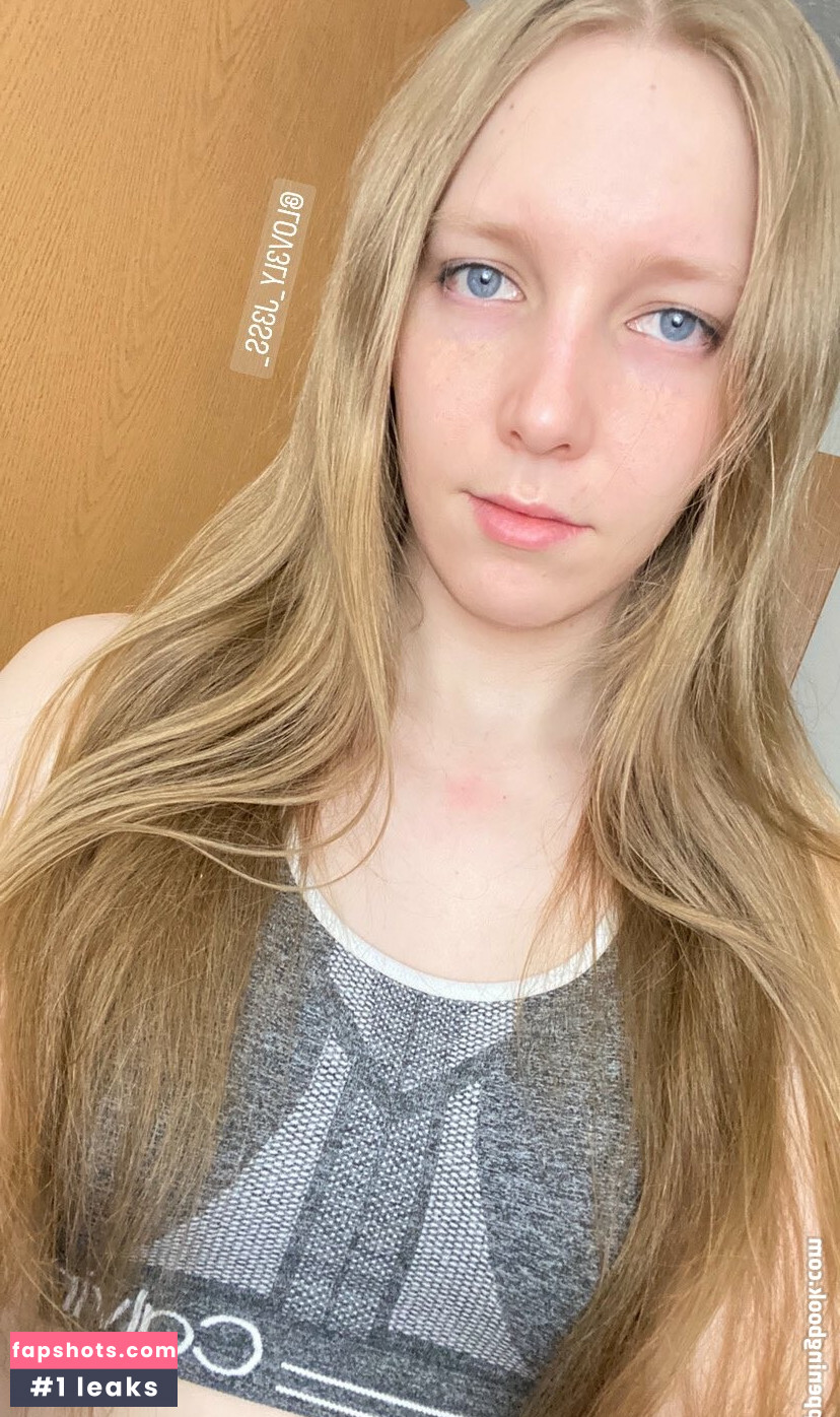 lov3ly_j3ss_ nude babe gallery