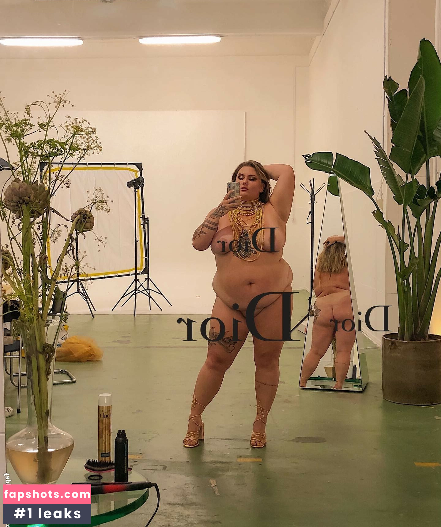 Lovaeij gallery photo #5