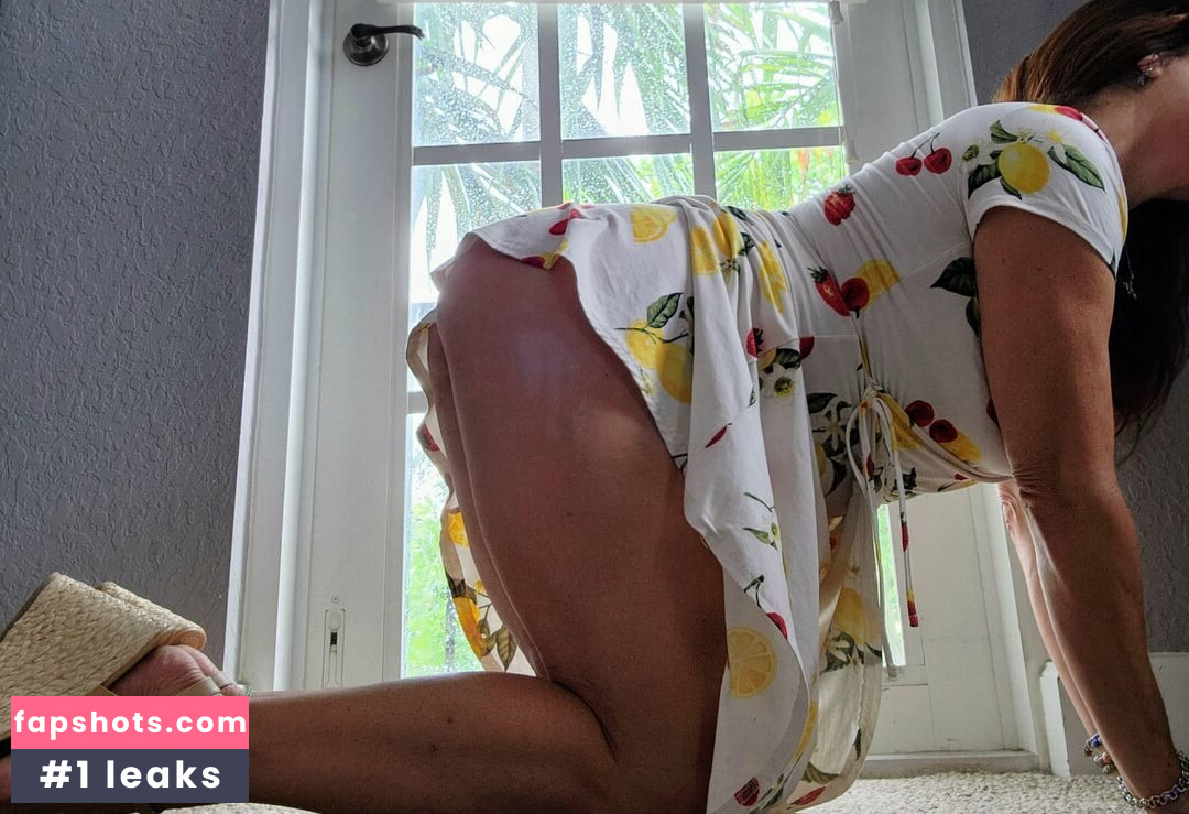 Lovebush1313 gallery photo #30