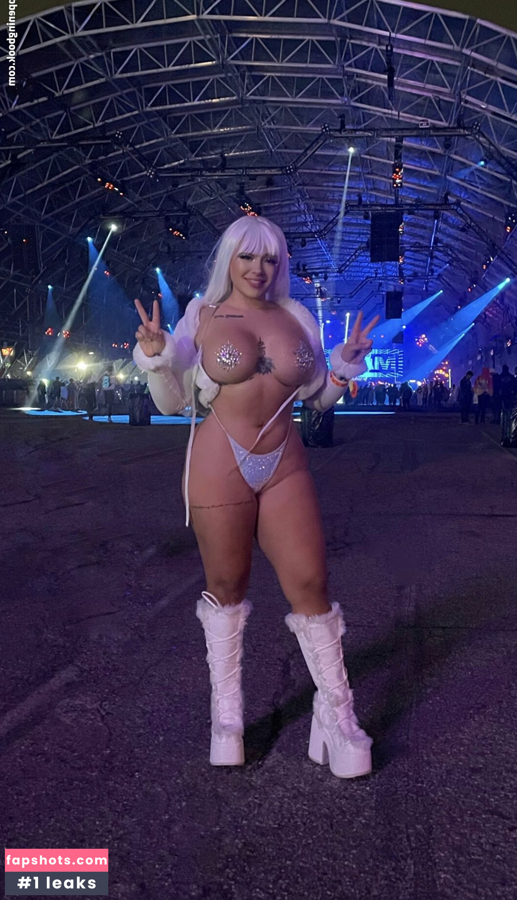 loveelylotuss gallery photo #7