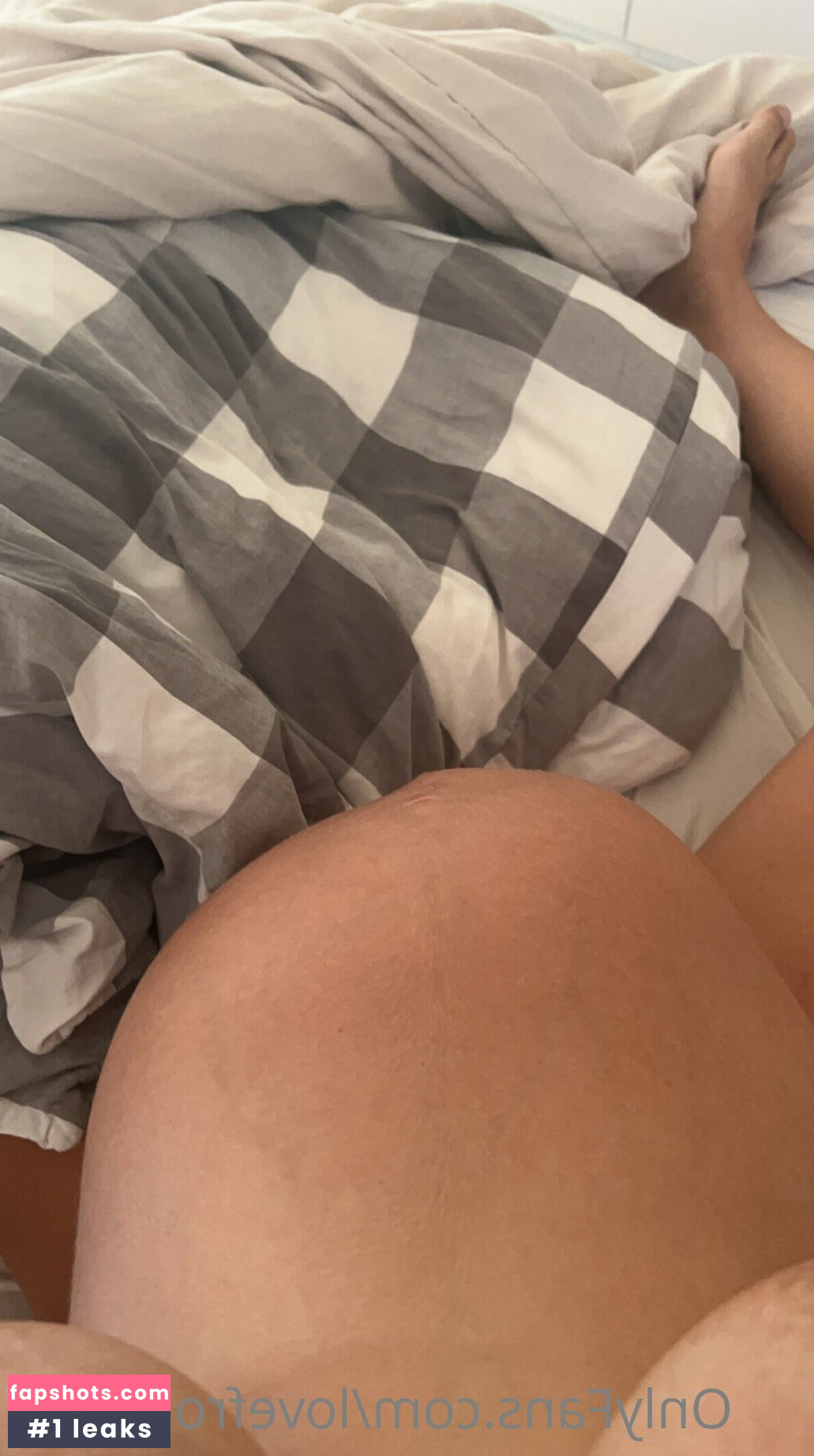 LoveFromBeth gallery photo #33