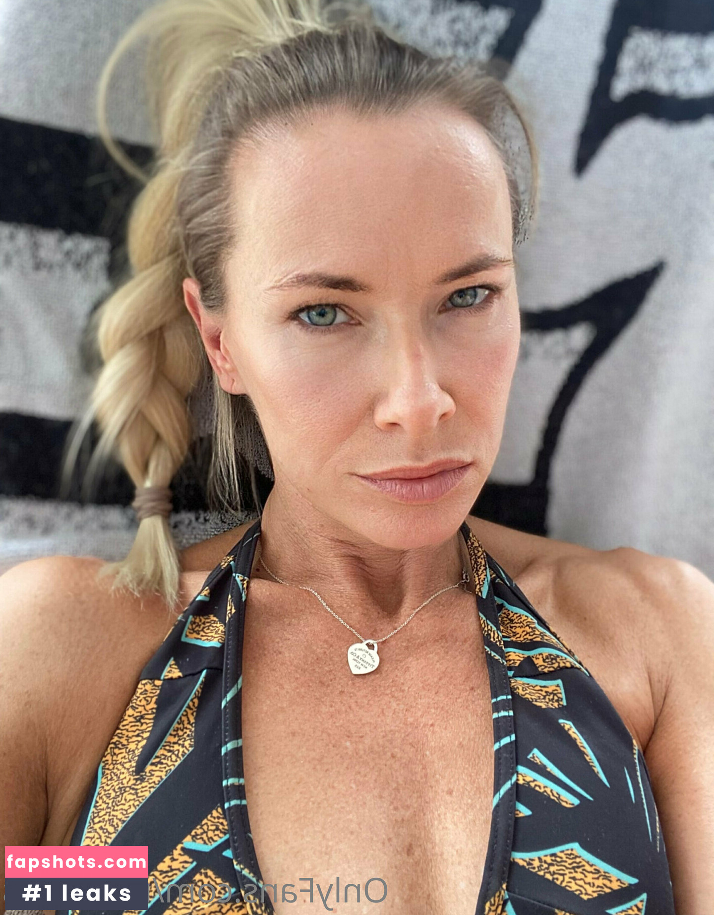 loveislove01 gallery photo #19