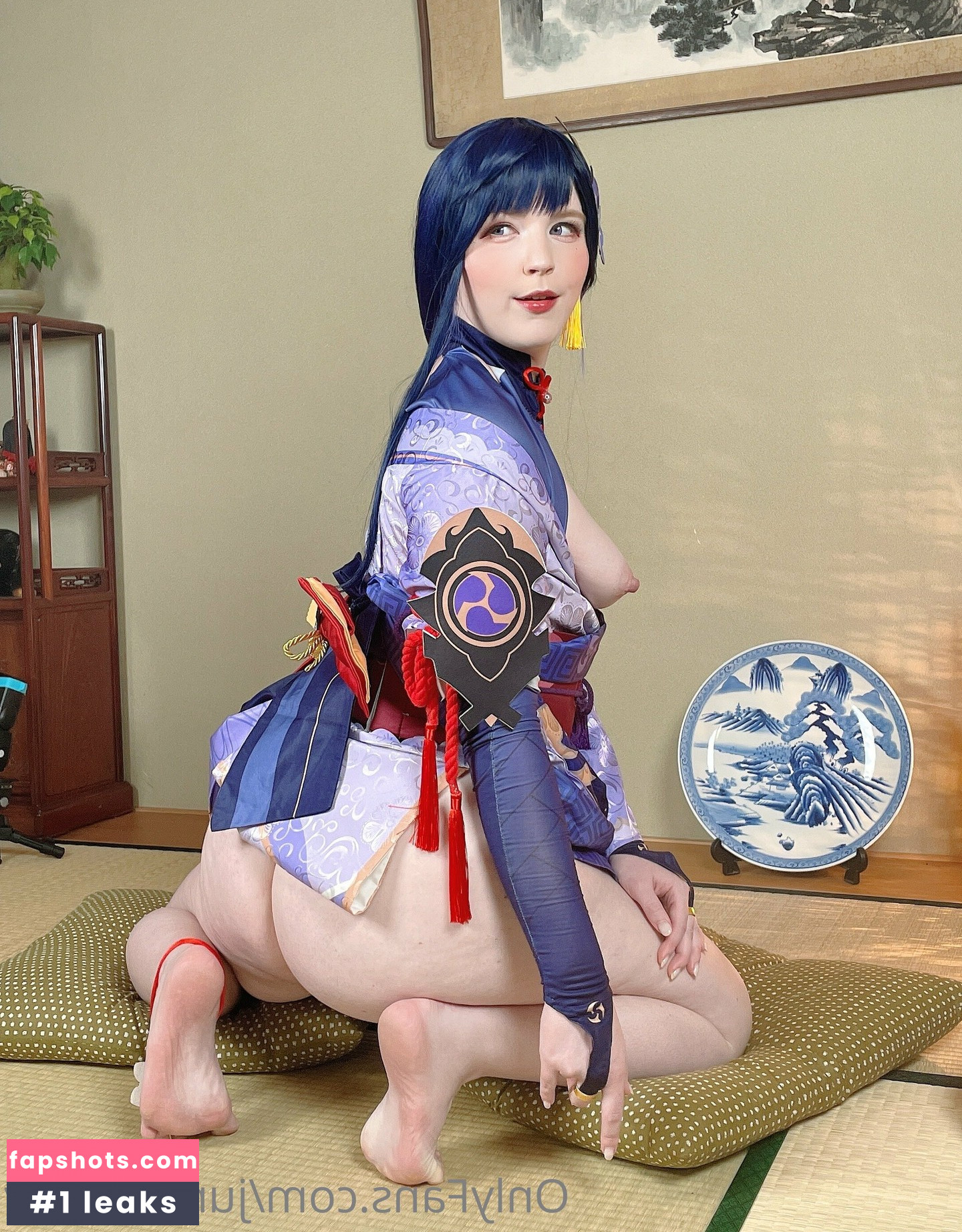 Lovejoy June gallery photo #66