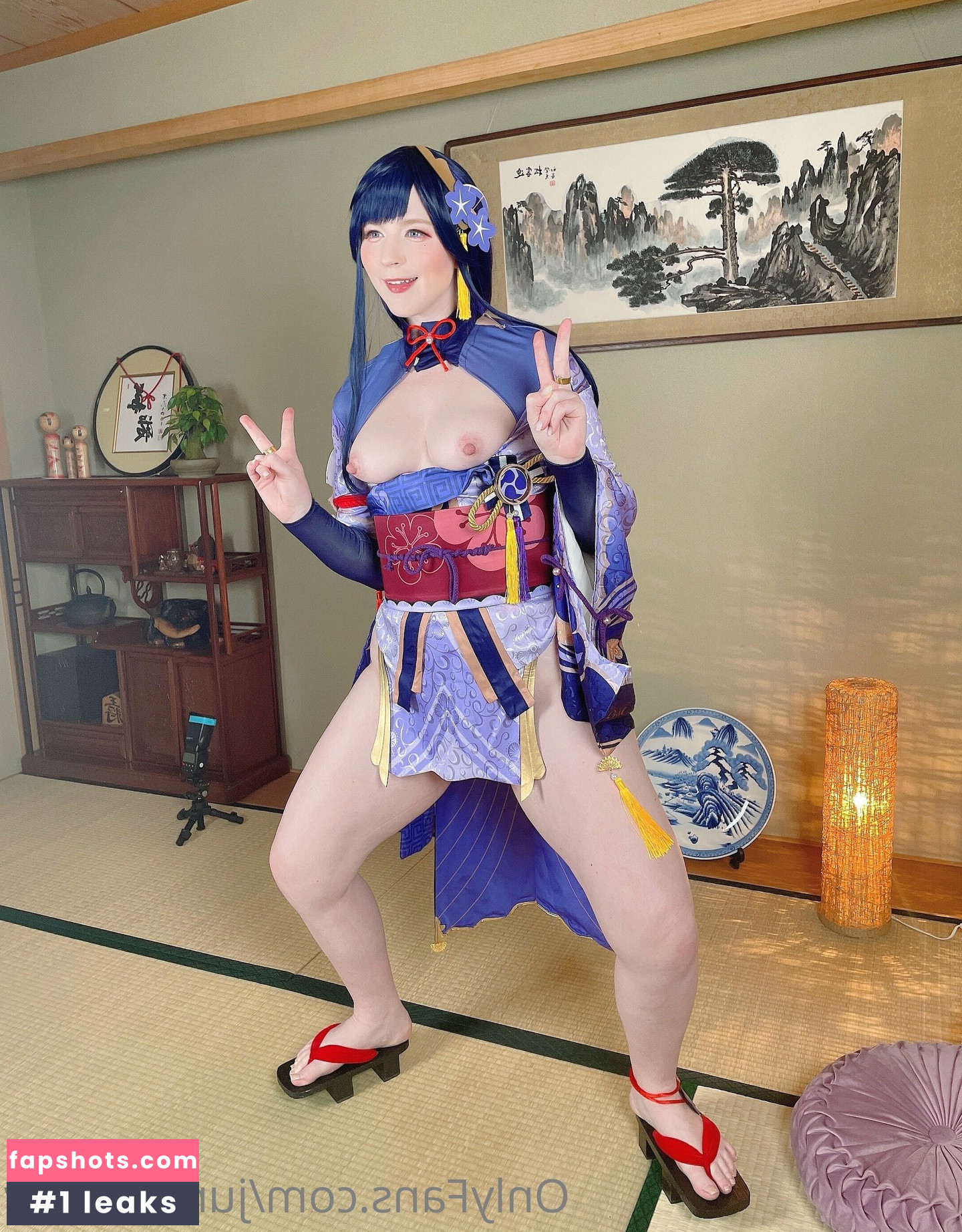 Lovejoy June gallery photo #68