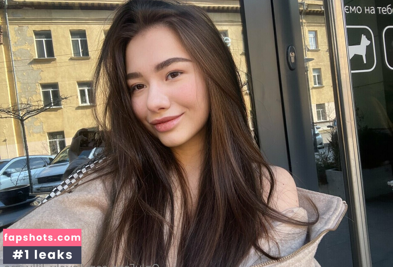 lovely_lilly_me Nude Leaks OnlyFans Photos #5 - LeakJerk