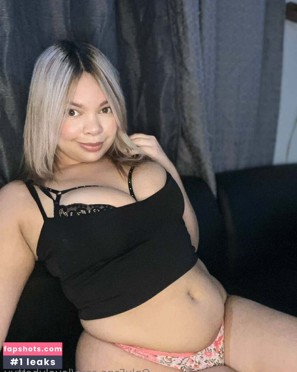 lovelybettyy gallery photo #2