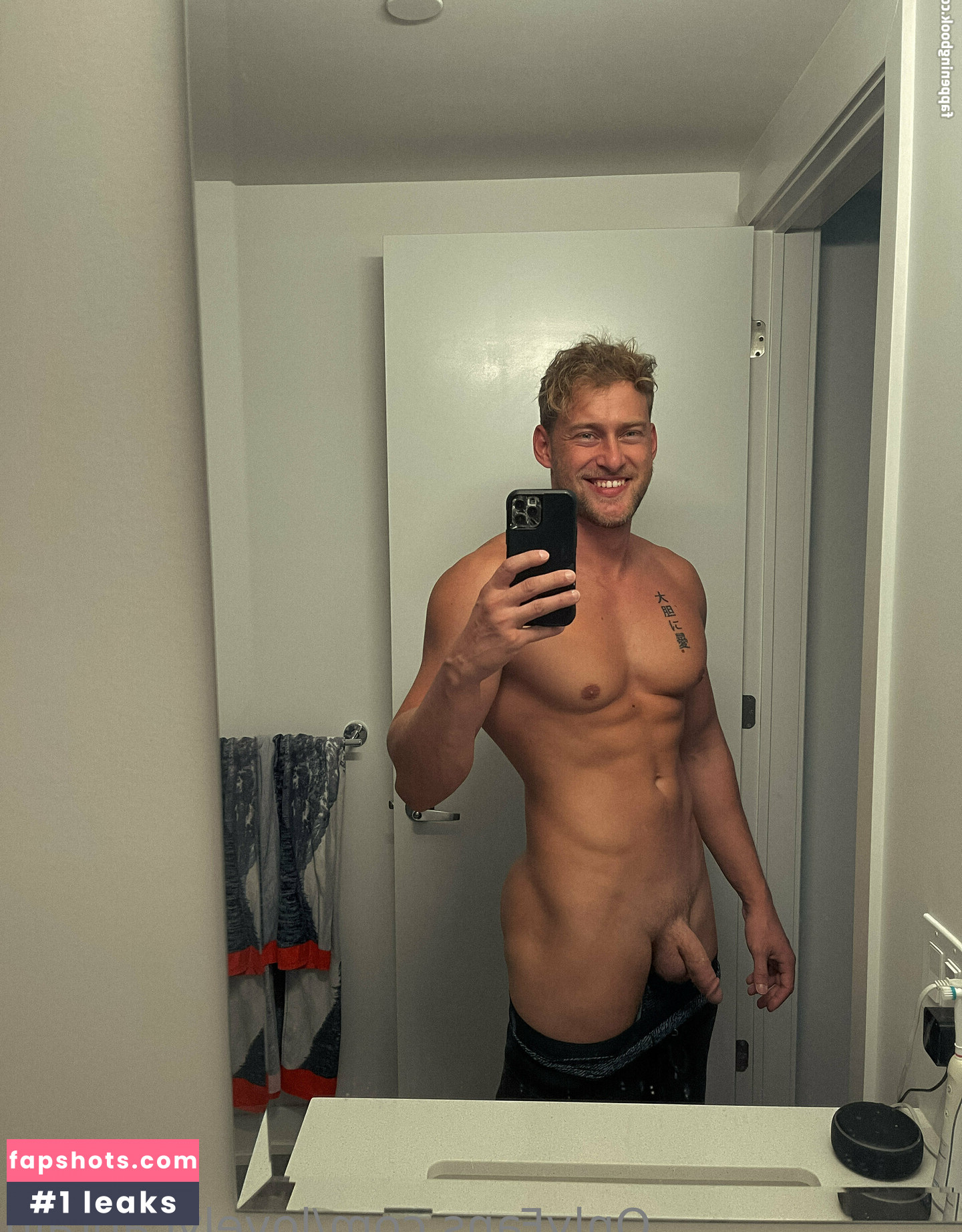 lovelycaptain gallery photo #6