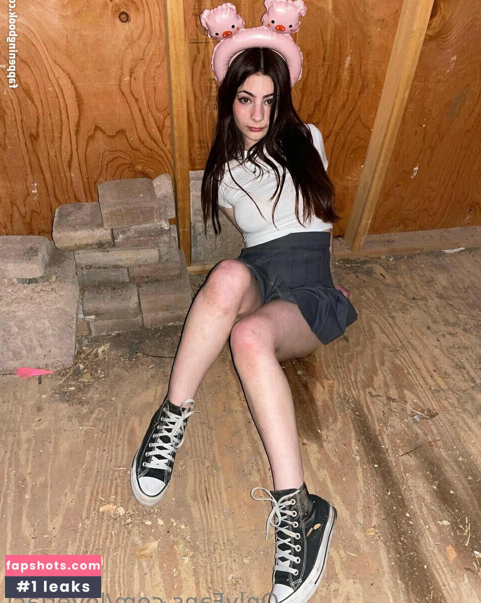 LoverLaci gallery photo #140