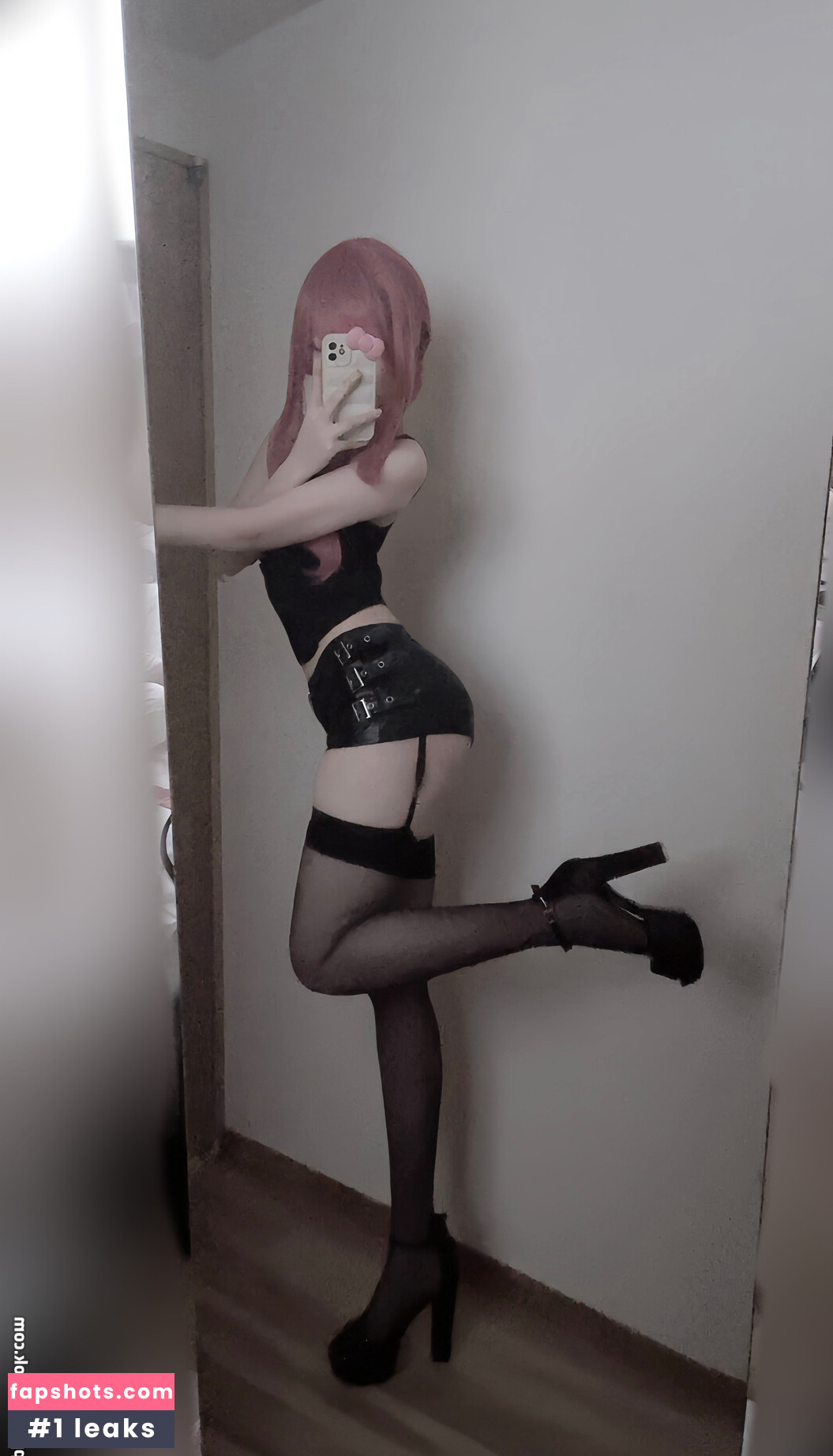 Loveyoukillyou gallery photo #22