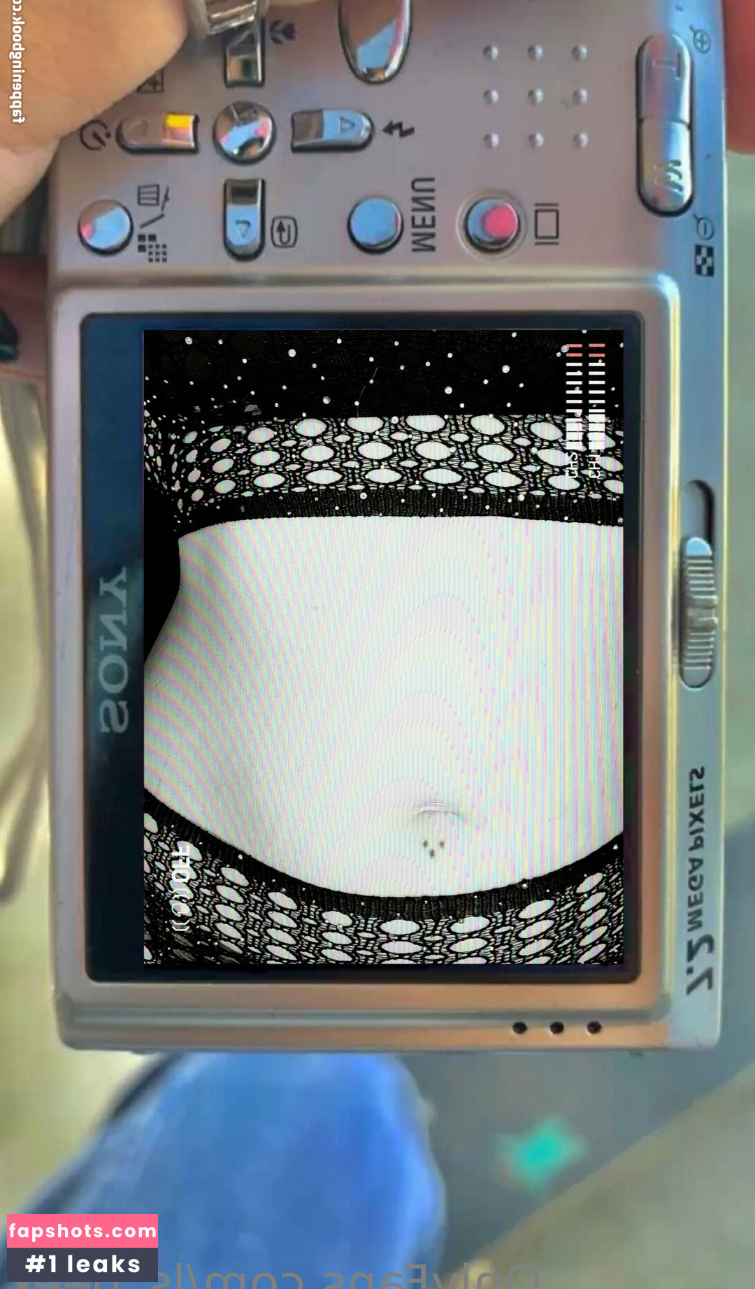 ls_peek nude babe gallery