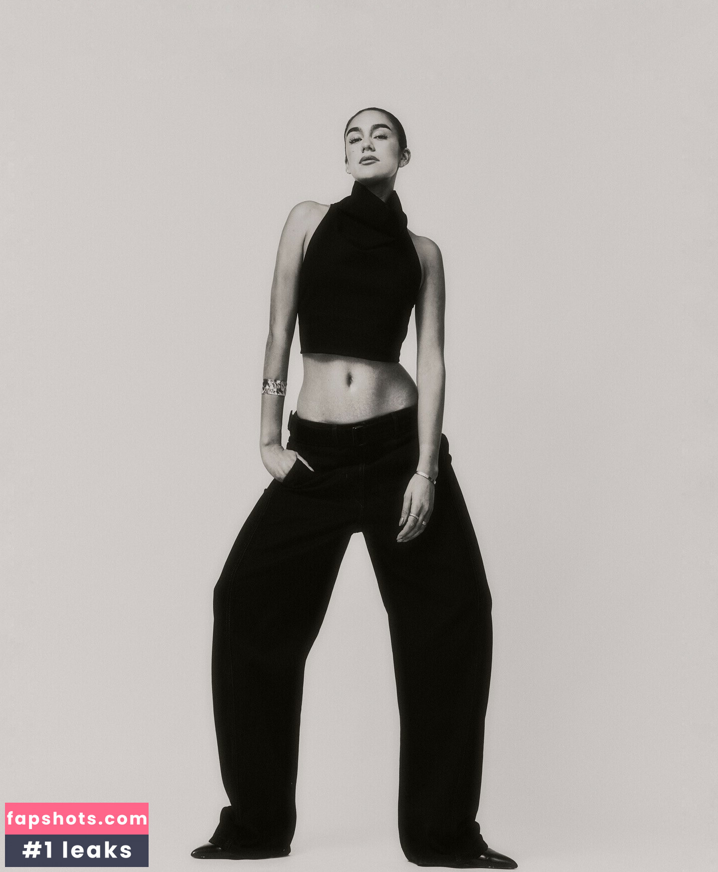 Luana Barron gallery photo #28