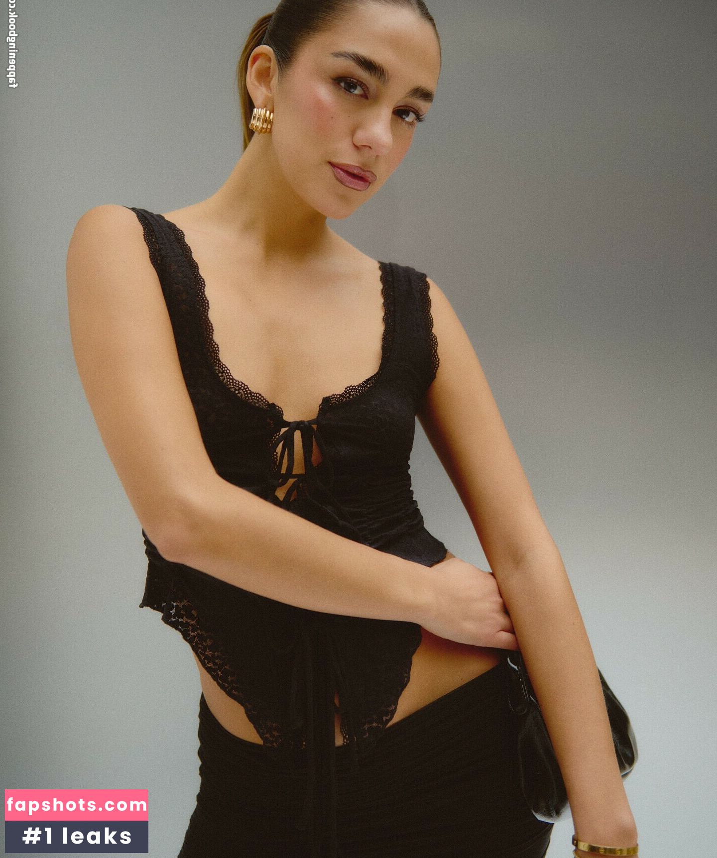 Luana Barron gallery photo #48