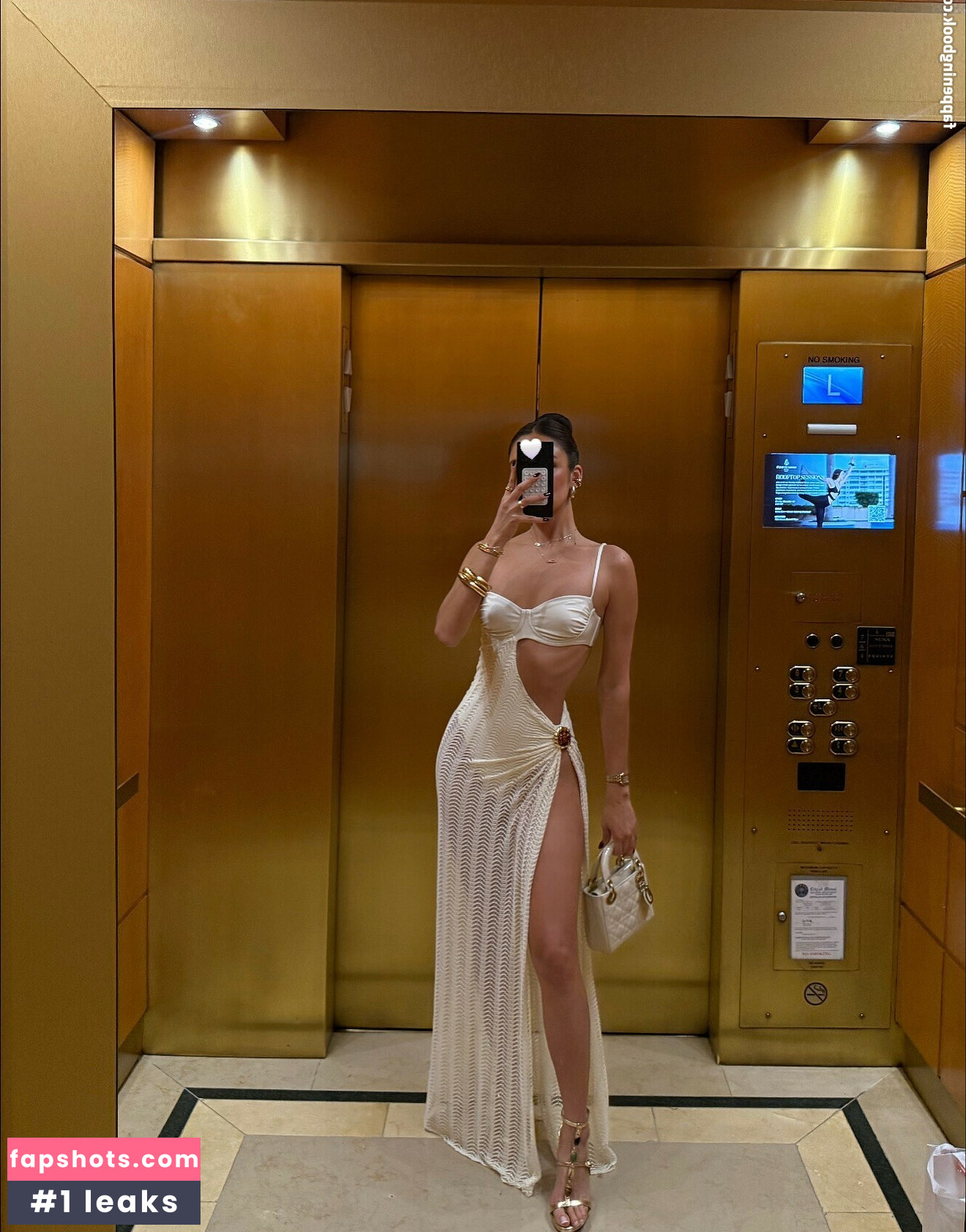 Luana Barron gallery photo #9