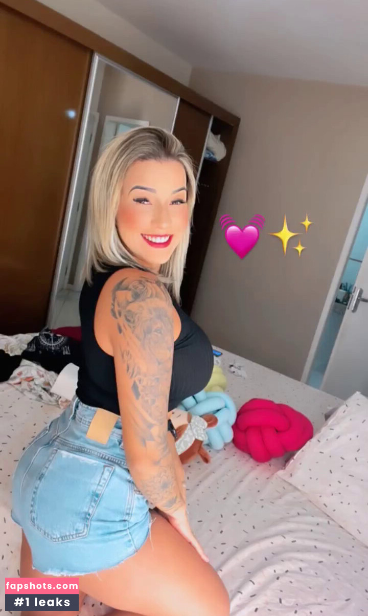 Luana Oliveira gallery photo #3