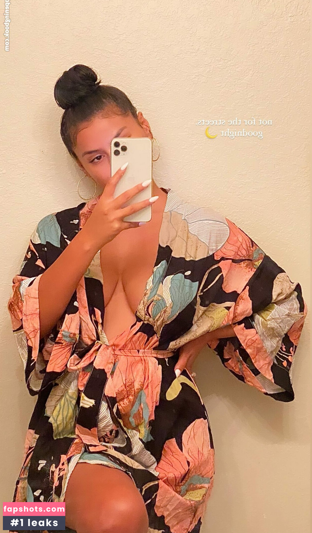 Lucero Crystal gallery photo #23