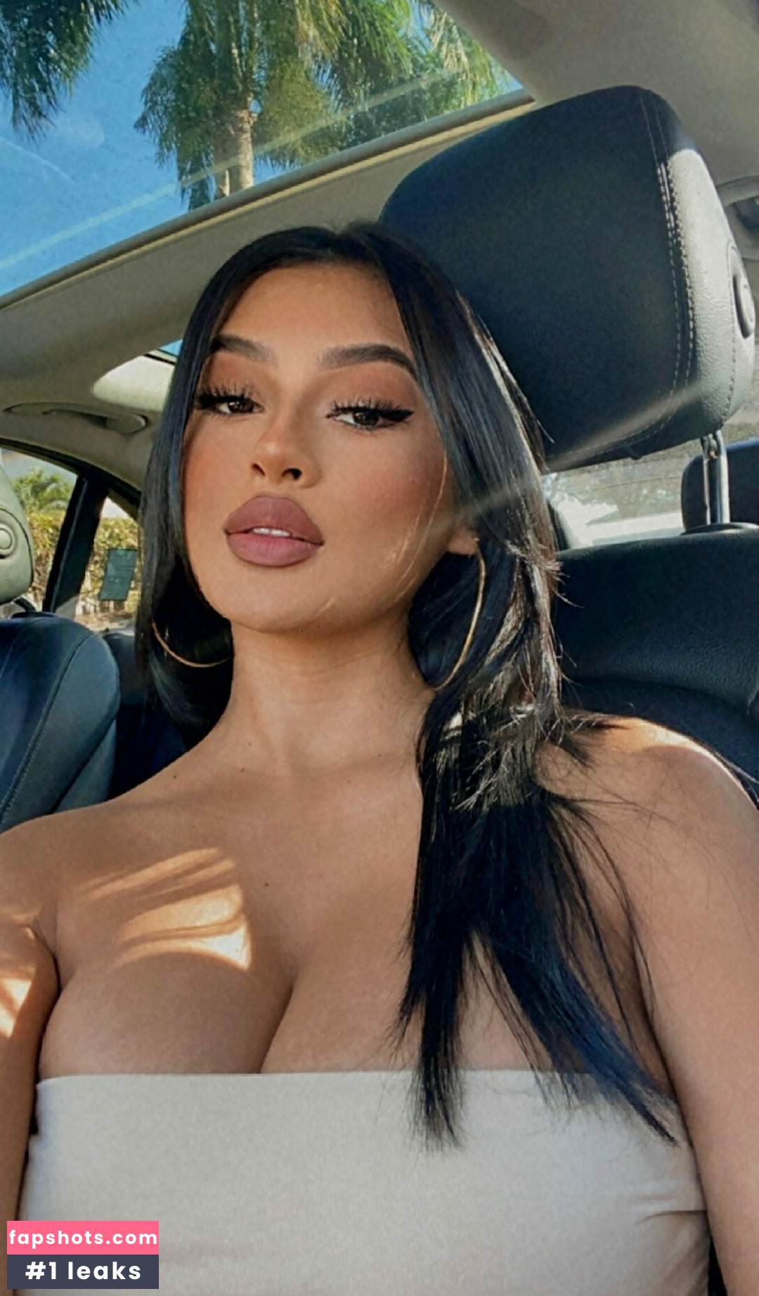 Lucero Crystal gallery photo #4