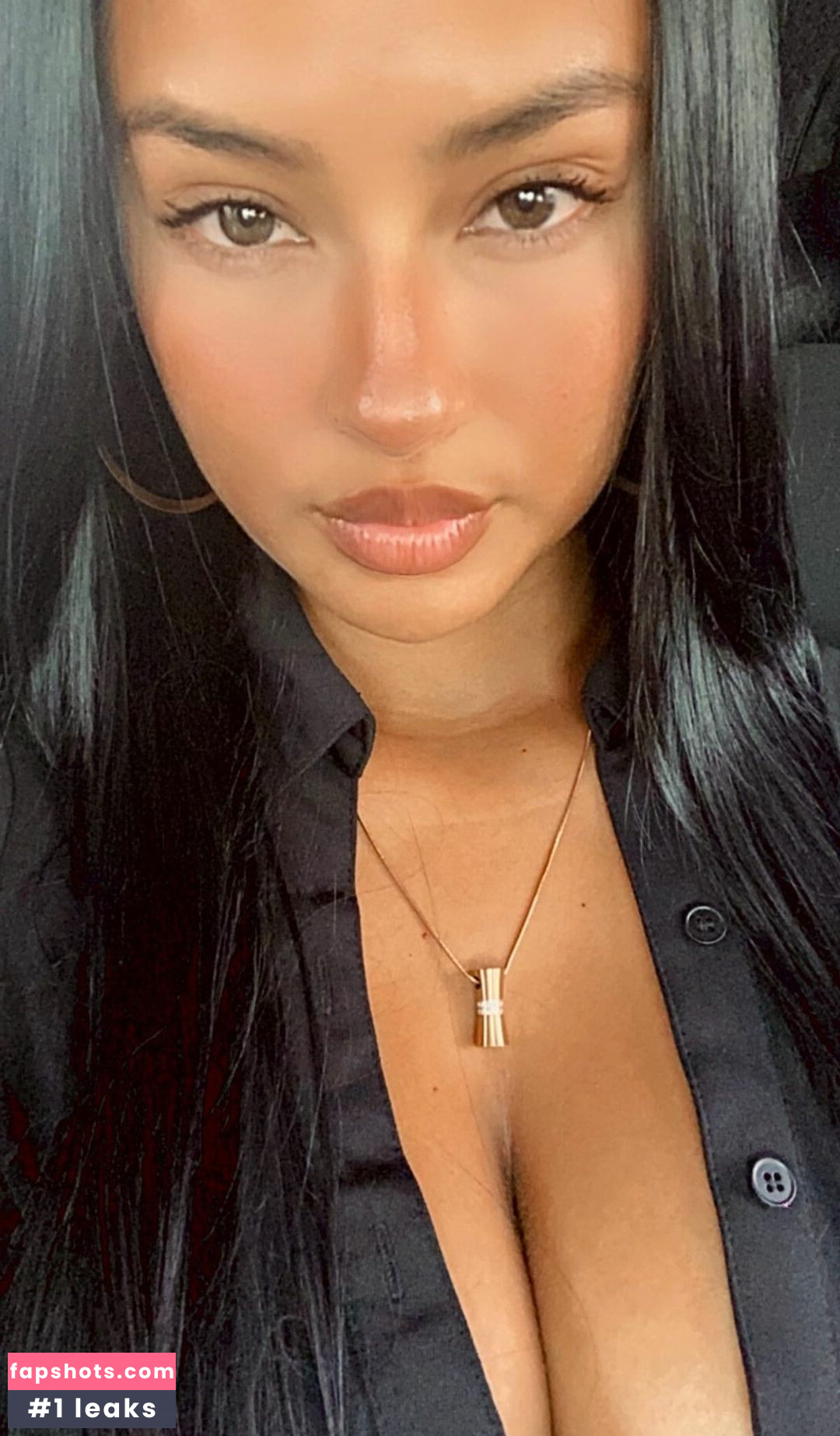 Lucero Crystal gallery photo #37