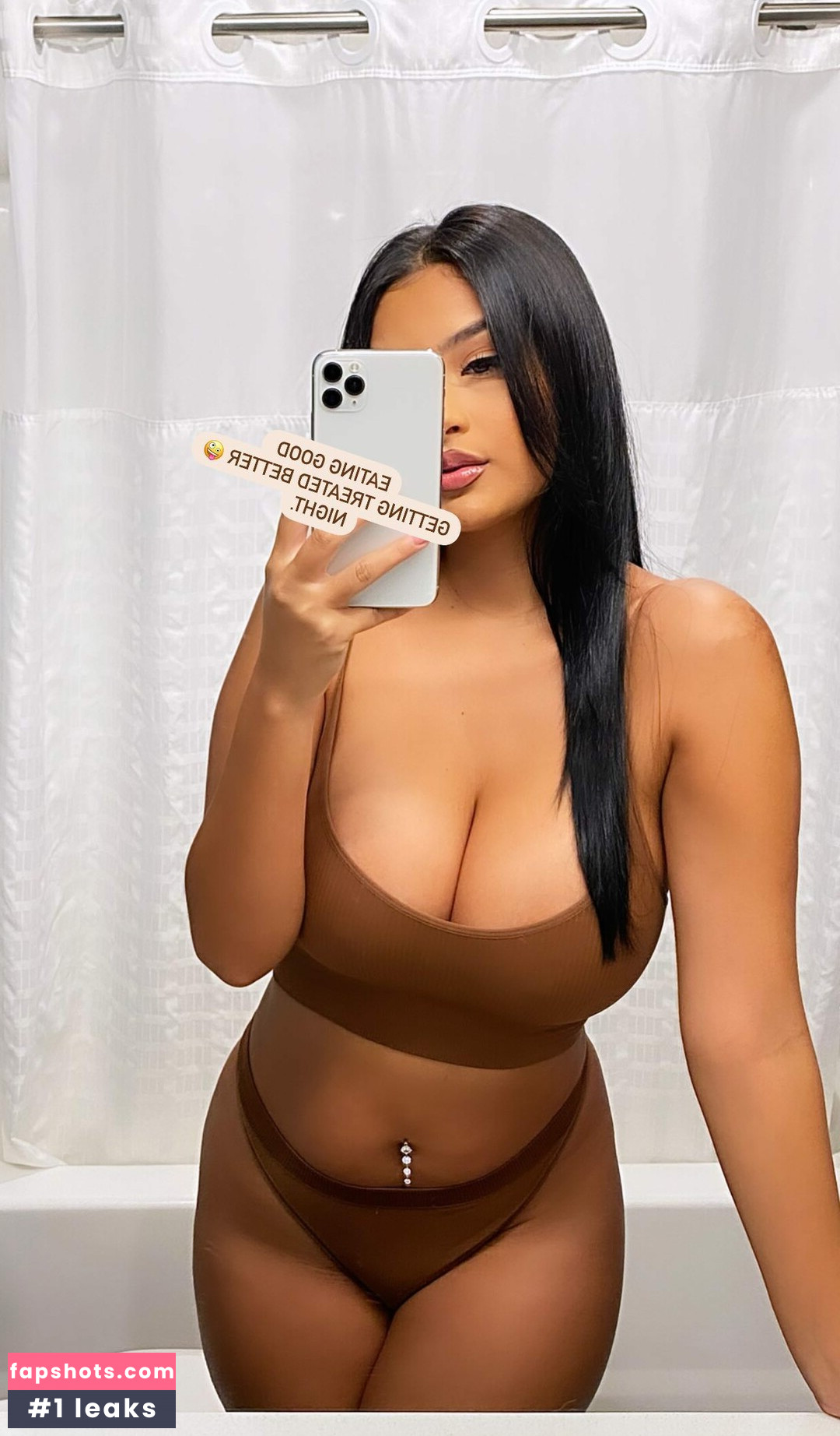 Lucero Crystal gallery photo #39