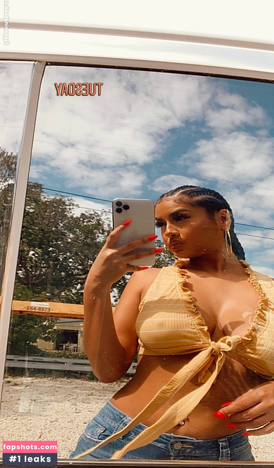 Lucero Crystal gallery photo #9