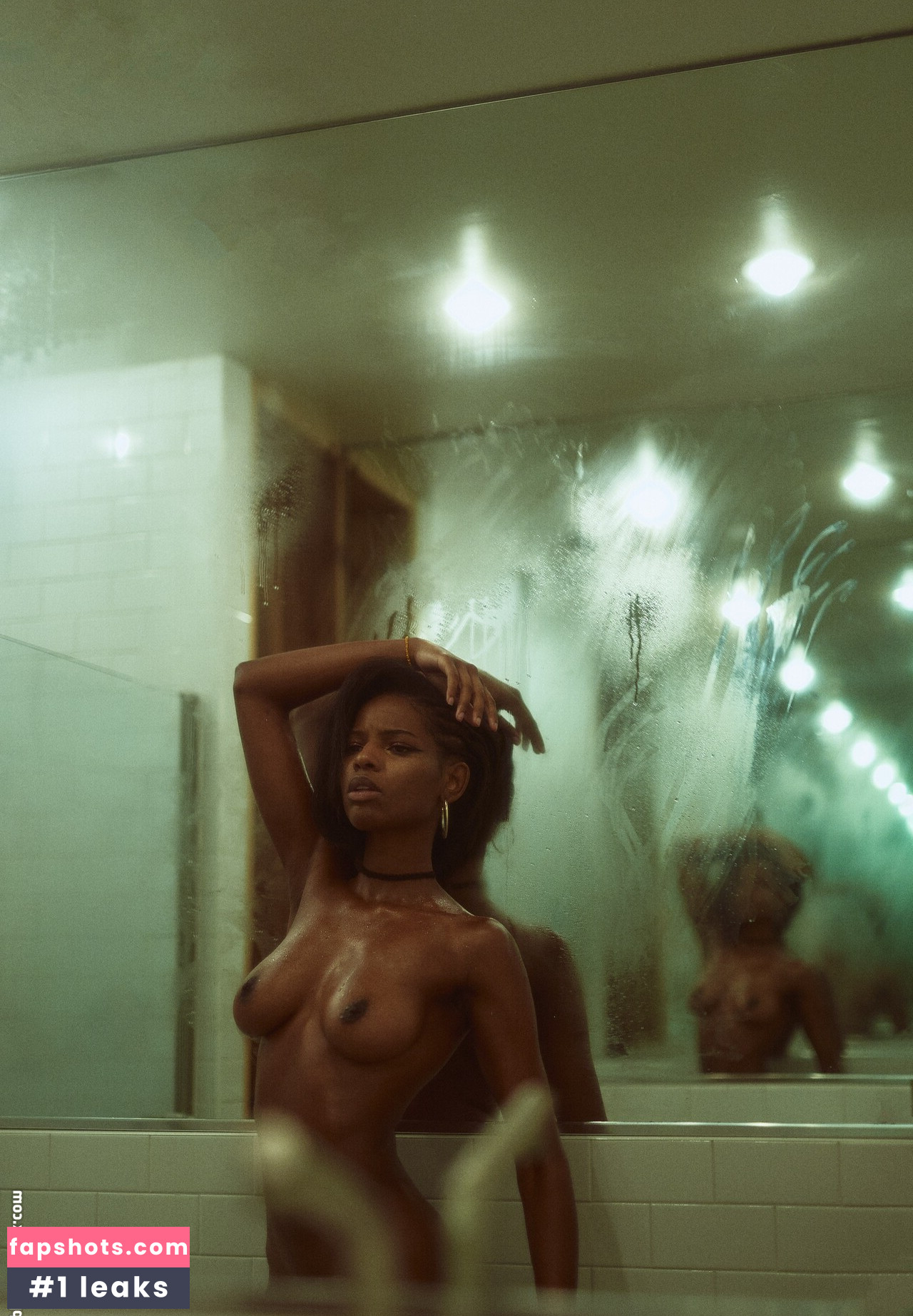 Luci Lane gallery photo #23