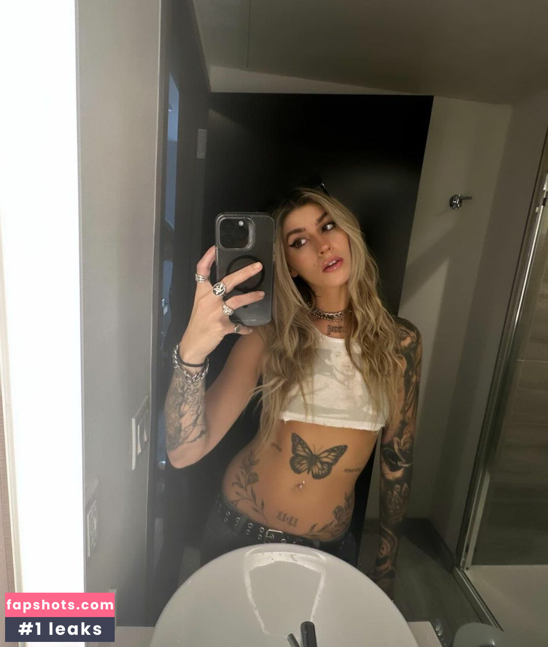 Luci gallery photo #5