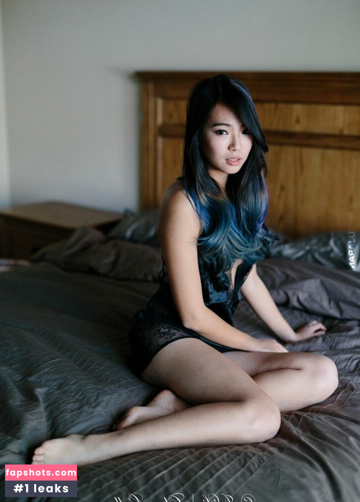 Lucia Liu gallery photo #4