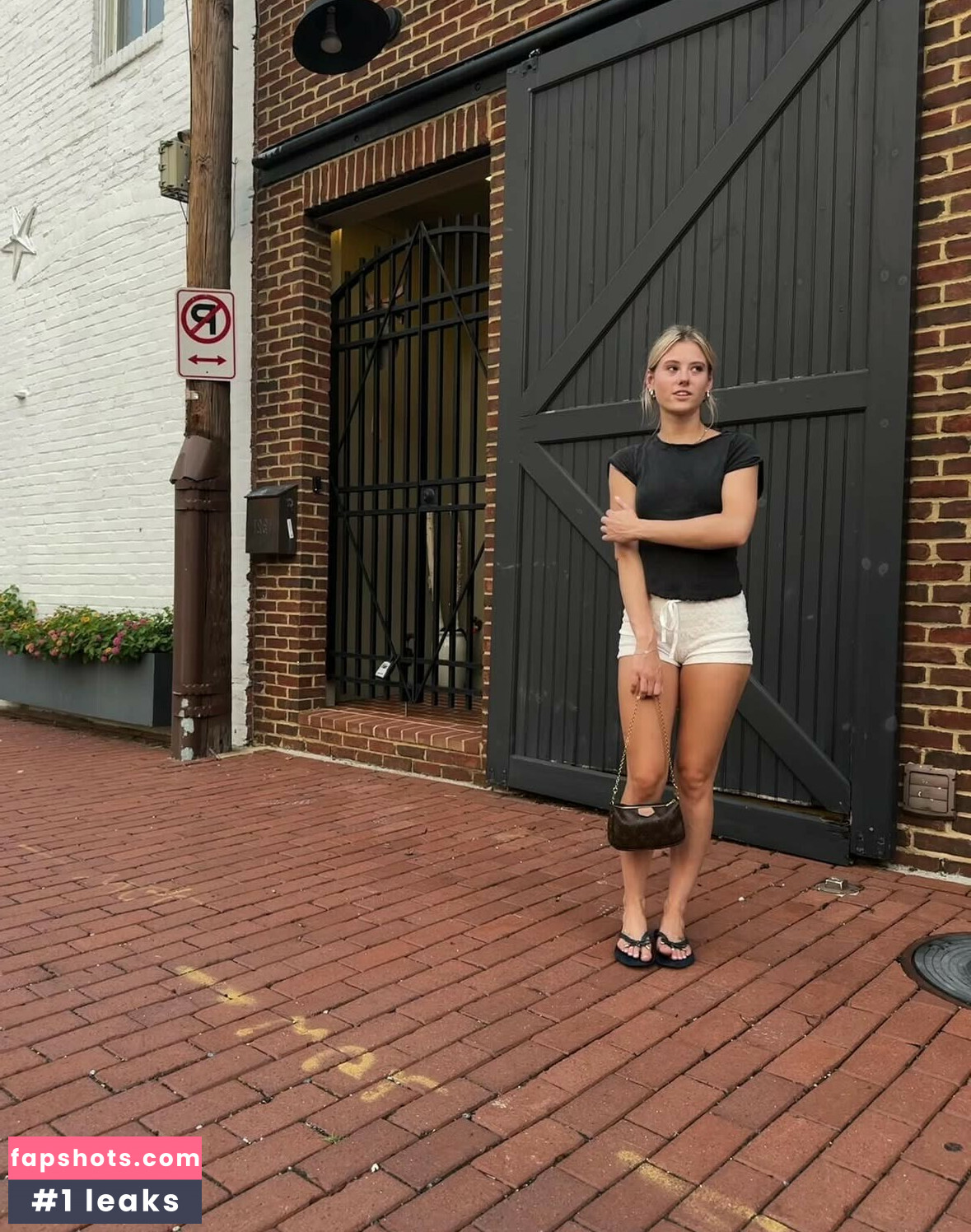 Lucia Marie gallery photo #4