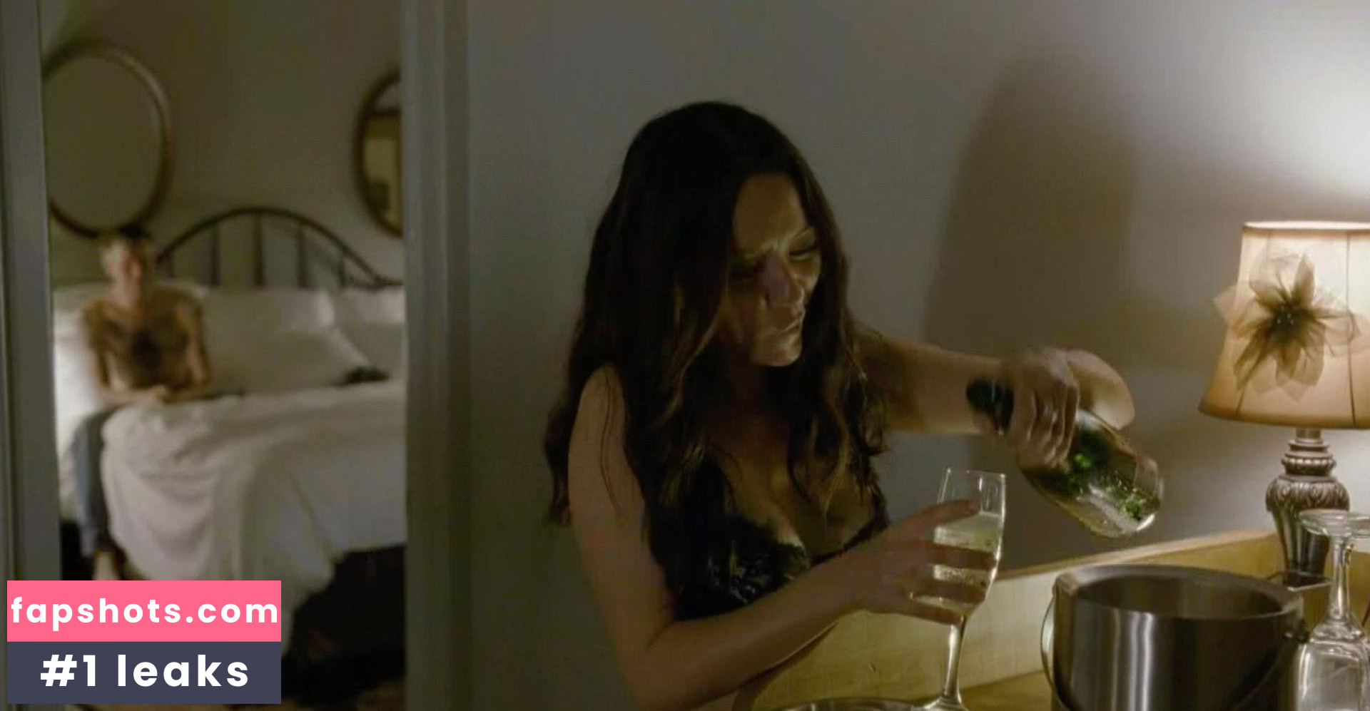 Lucia Micarelli gallery photo #5