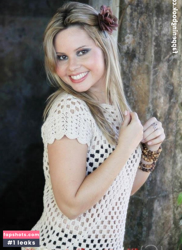 Luciana Cremonez gallery photo #22