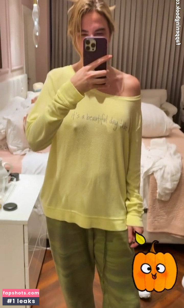 Luciana Gimenez gallery photo #3