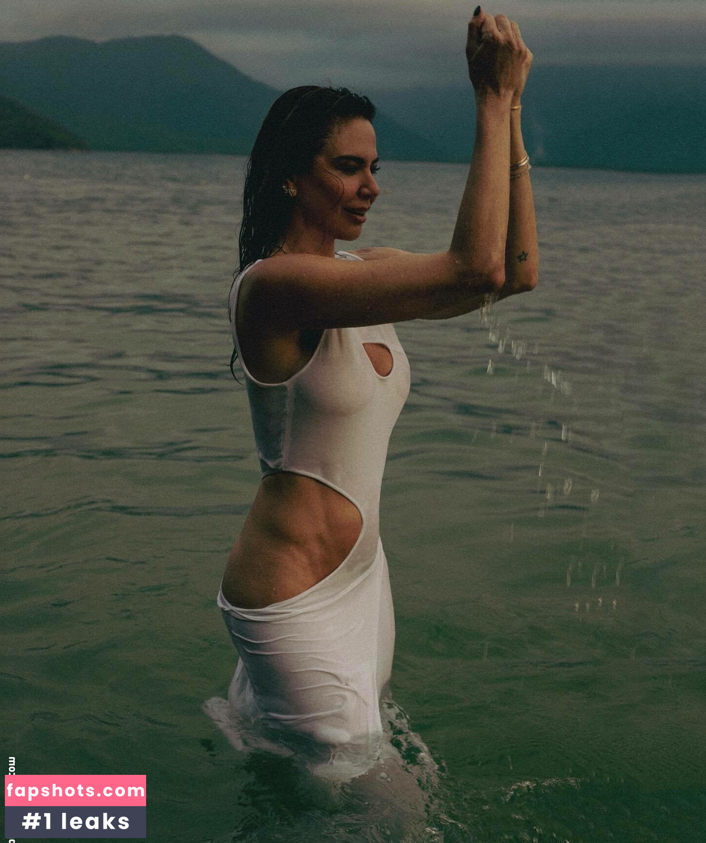 Luciana Gimenez gallery photo #37