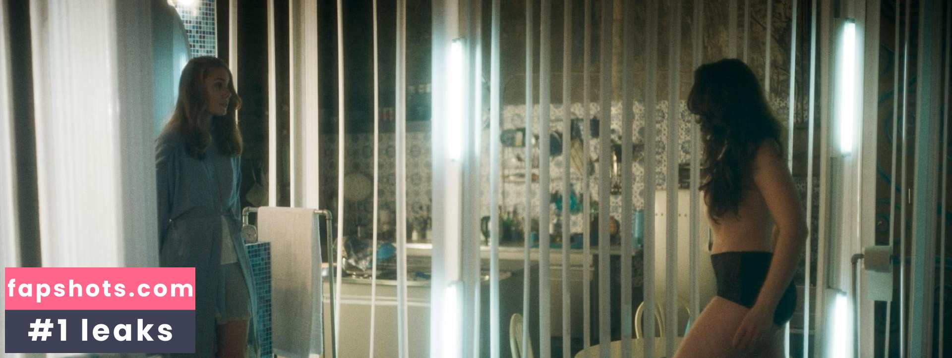 Lucie Aron gallery photo #4