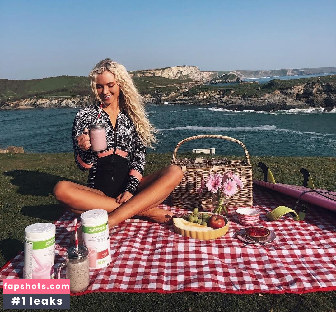 Lucie Donlan Nude Leaks OnlyFans Photos #111 - Fapshots