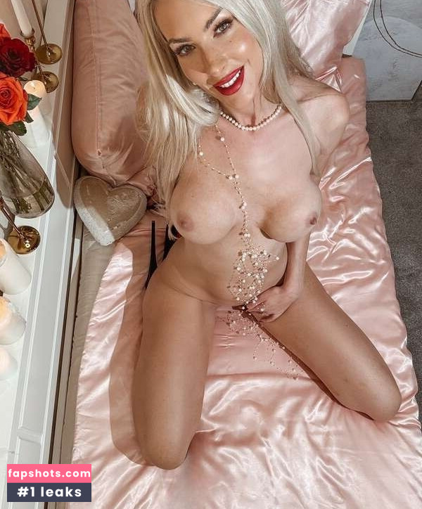 Lucie Tabitha Nude Leaks OnlyFans Photos #27 - LeakJerk