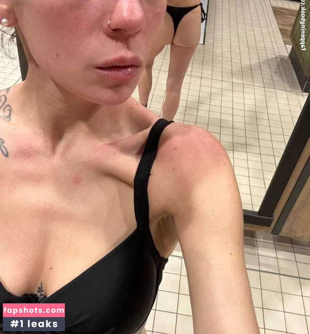 Lucie White gallery photo #6