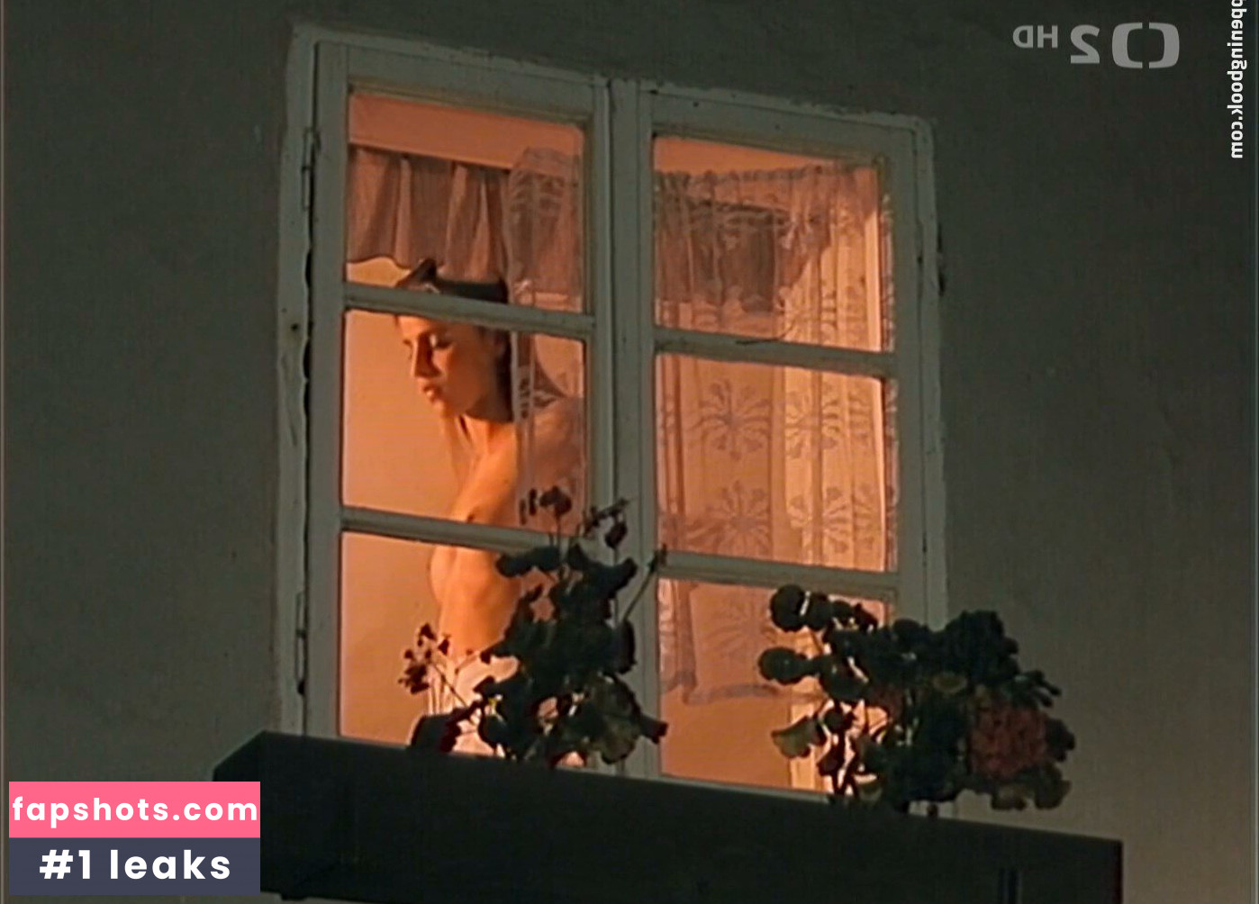 Lucie Zednickova gallery photo #6