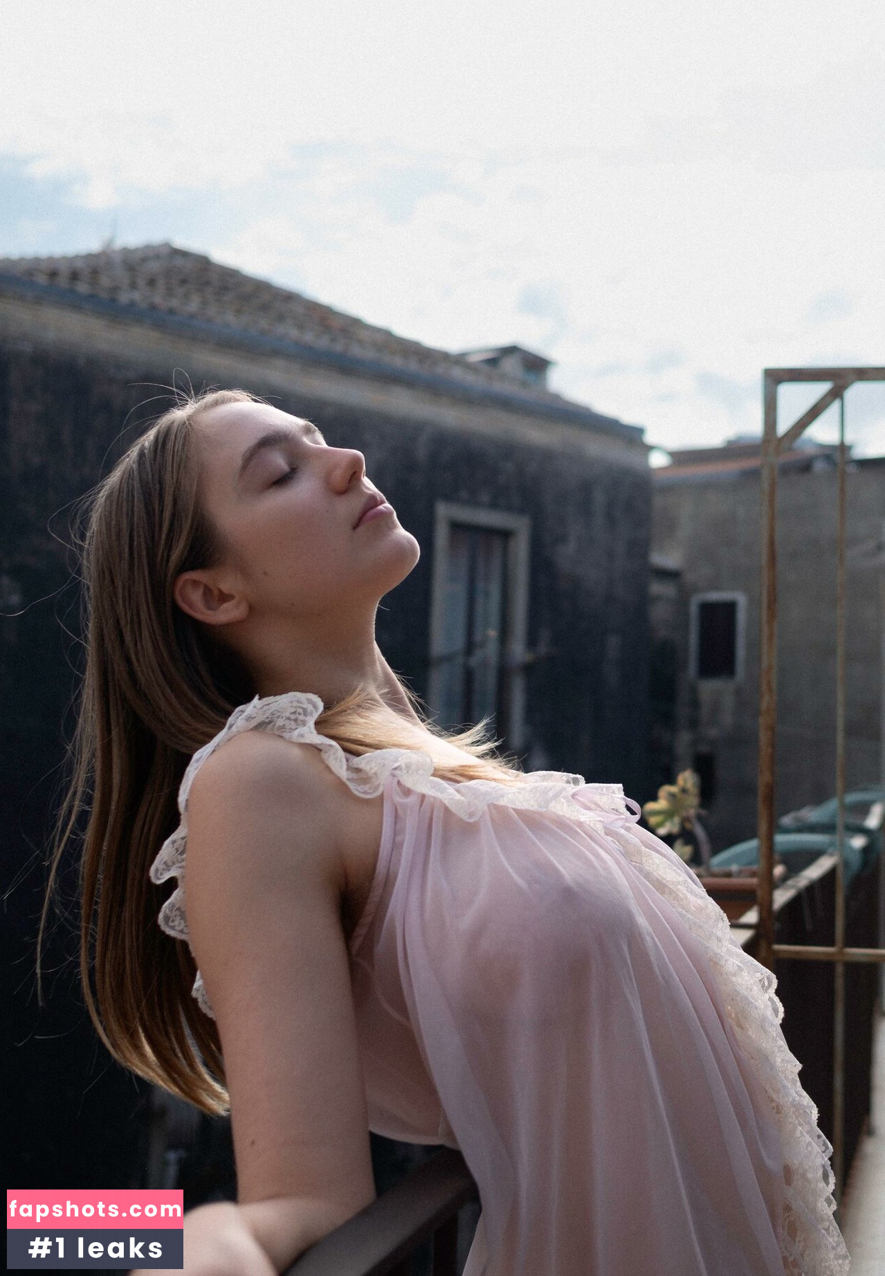 lucieonahorse gallery photo #26